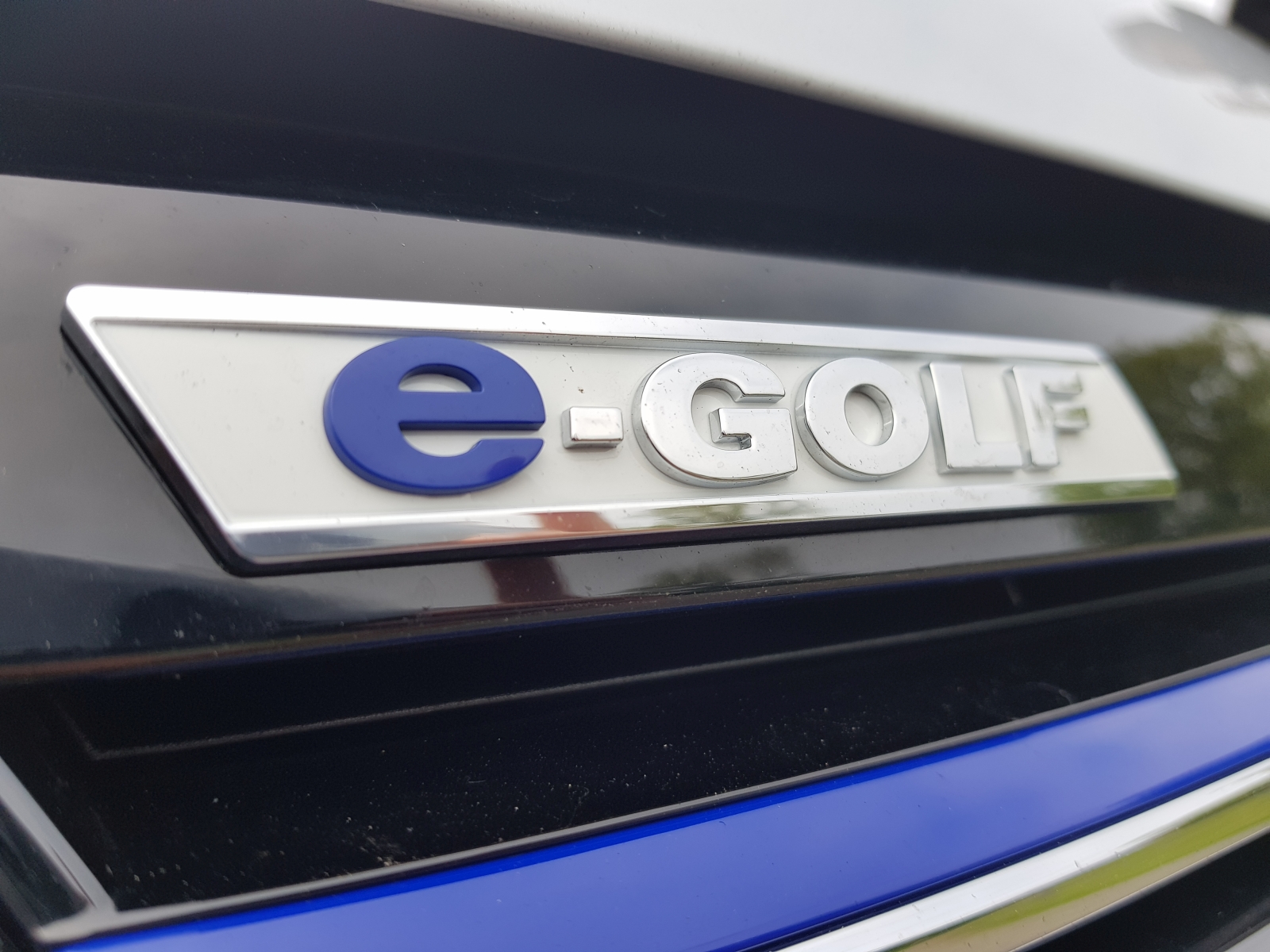Volkswagen e-Golf logo