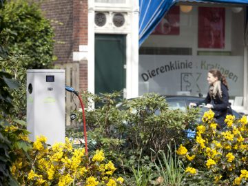 ANWB verhelpt storingen laadpalen ...