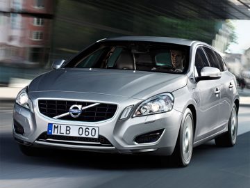 Productie dieselhybride Volvo V60 met stekker opgevoerd ...