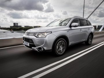 EV-nieuws: Wiebes zoekt uit, het EVC sluit en Terschelling stapt in ...