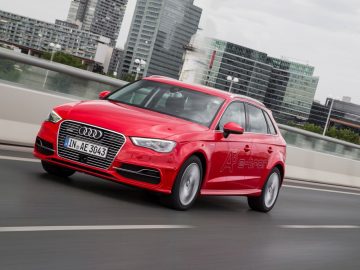 Rijden met de Audi A3 Sportback e-tron ...