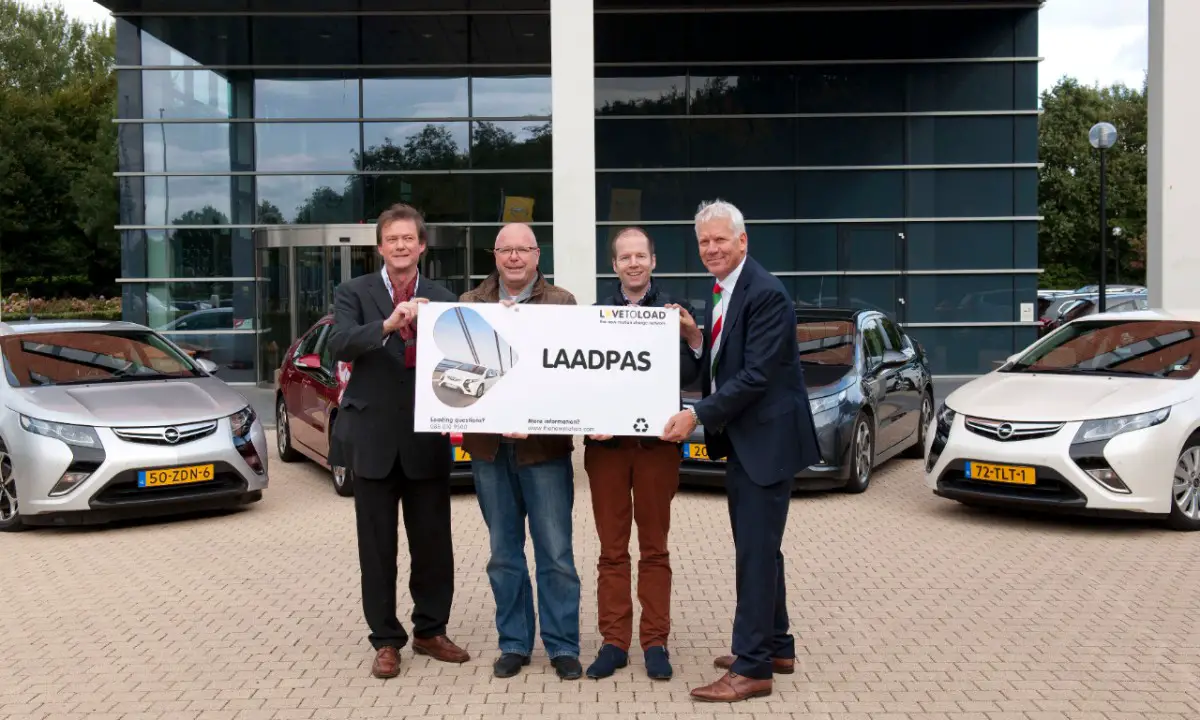 Zuinige Ampera-rijders winnen laadpas ...