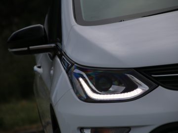 Autotest 2017 Opel Ampera-e