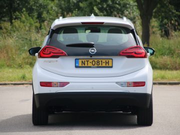 Autotest 2017 Opel Ampera-e