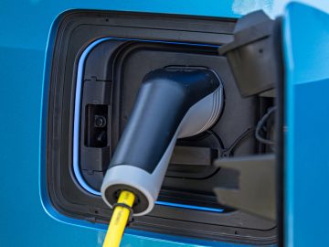 “Elektrische auto’s extra fiscaal ondersteunen niet efficiënt” ...