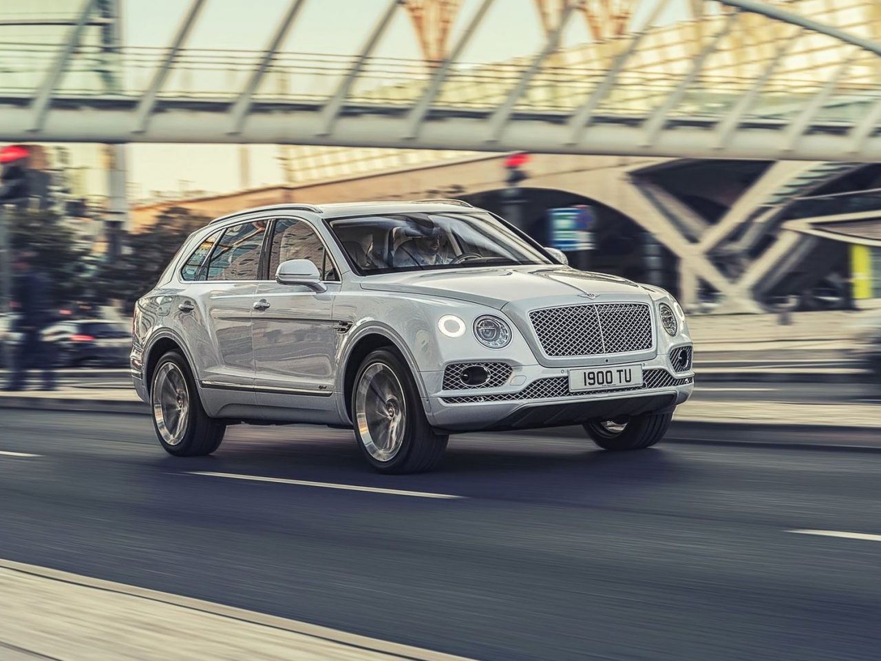 Bentley Bentayga plug-in Hybrid