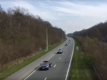 Wereldrecord met e-parade ...