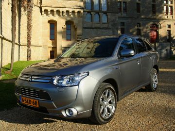 Getest: verkooptopper Mitsubishi Outlander PHEV ...