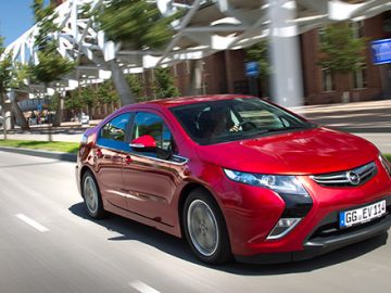 Kwart plug-in auto’s rijdt voldoende elektrische kilometers ...