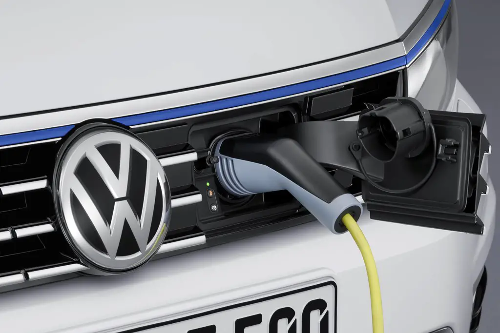 ‘BPM en subsidies voor PHEV verdwijnen’ ...