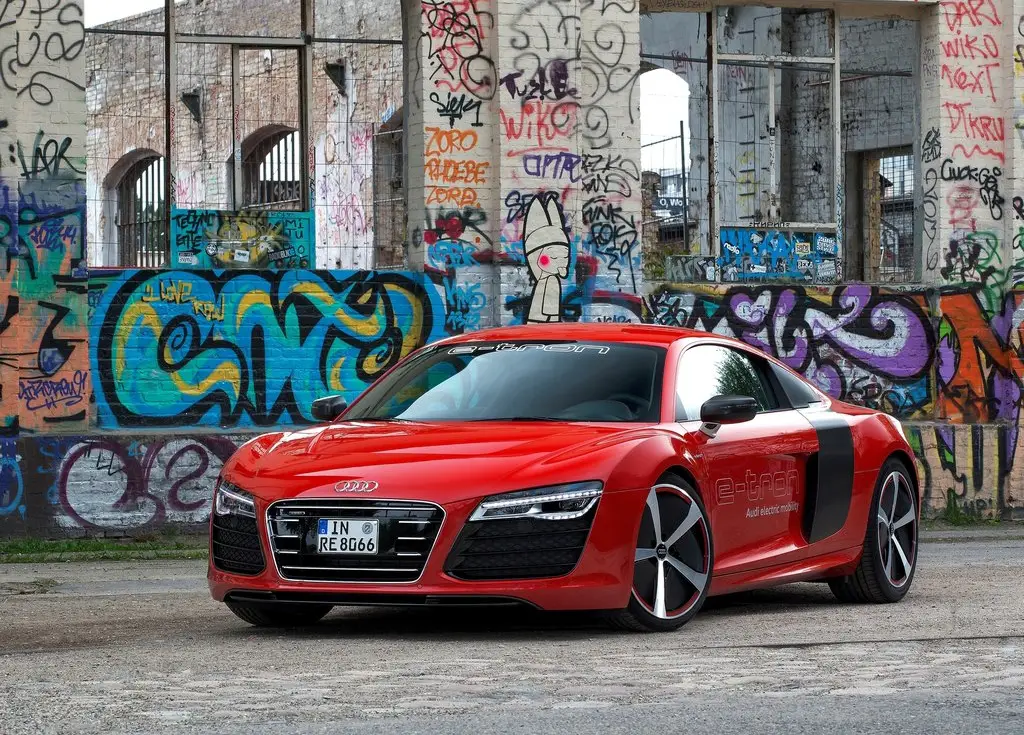 Audi hervat project R8 e-tron ...