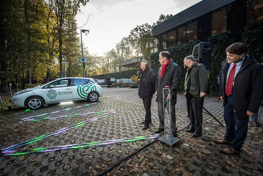 Rotterdam start proef met draadloos laden ...