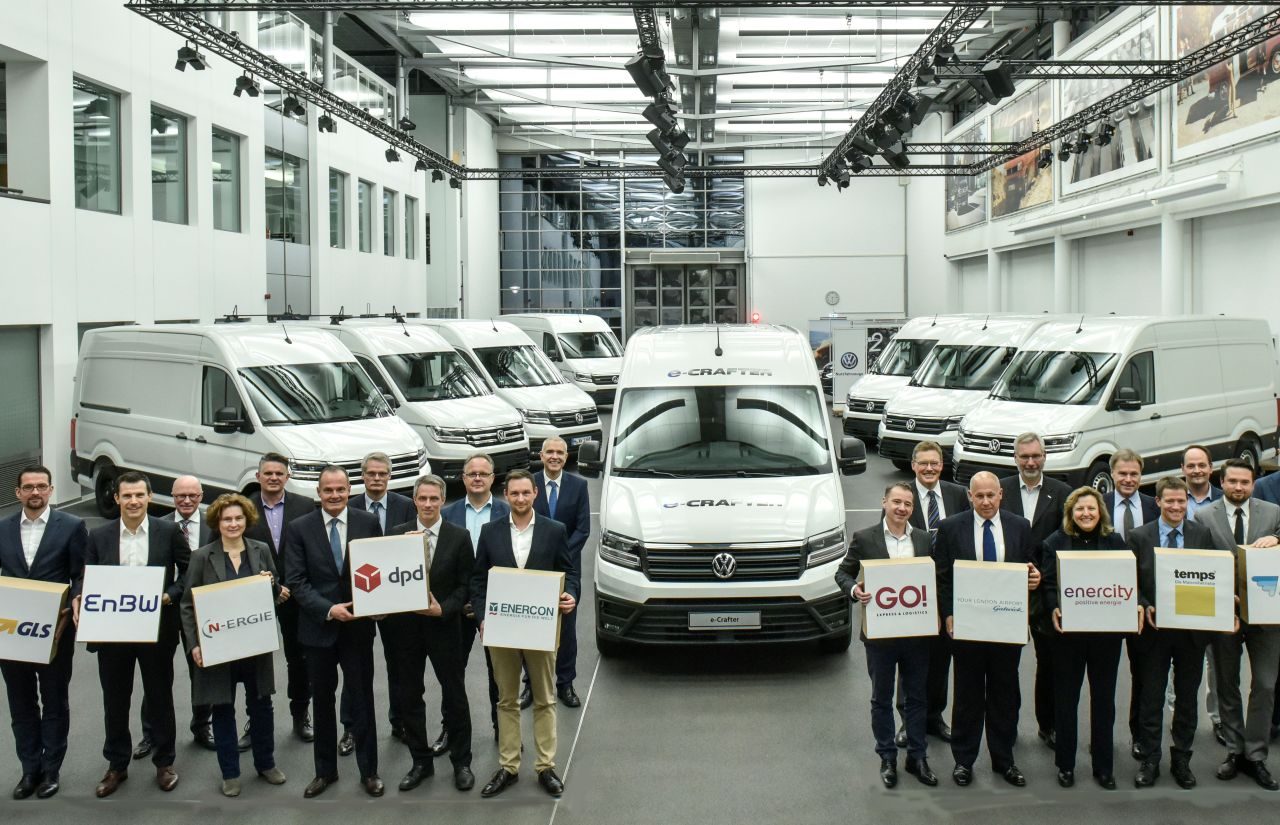 Klanten testen elektrische Volkswagen e-Crafter ...