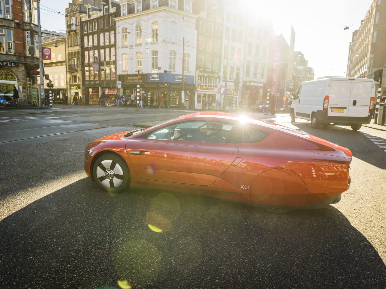 Volkswagen XL1 is een rijdend innovatiecentrum ...