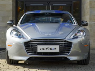 Over twee jaar elektrische Aston Martin RapidE ...