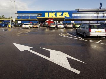 Laden onder het genot van Zweedse gehakballetjes ...