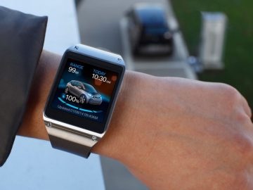 Samsung-smartwatch maakt verbinding met BMW i3 ...