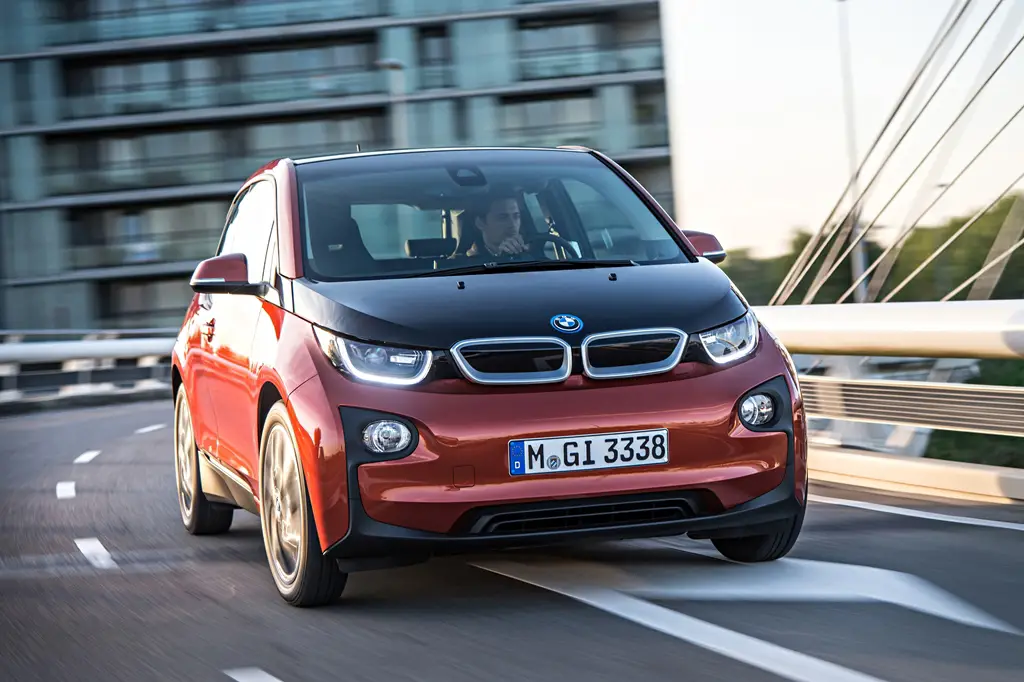 Koop je BMW i3 via internet ...
