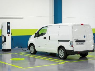 Nissan start verkoop elektrische bestelbus ...