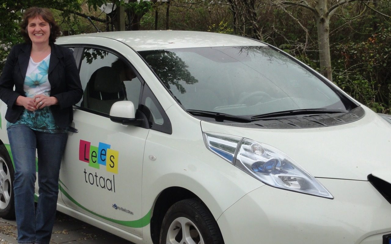 De EV-ervaringen van Nissan LEAF-rijdster Joan Melgers ...