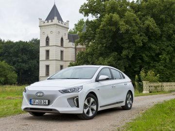 Rijtest – Hyundai IONIQ Electric en IONIQ Hybrid ...