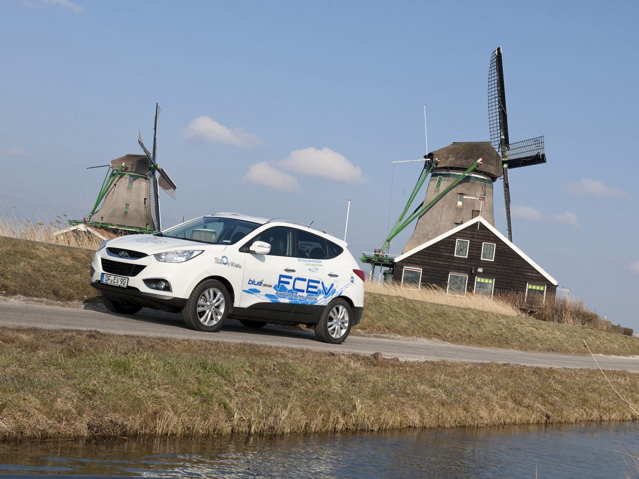 Waterstof-elektrische Hyundai ix35 Fuel Cell klaar voor Nederland ...