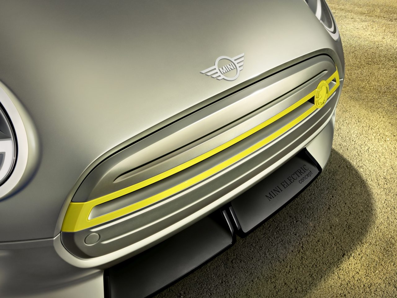 Mini Electric Concept bouwt spanning op ...