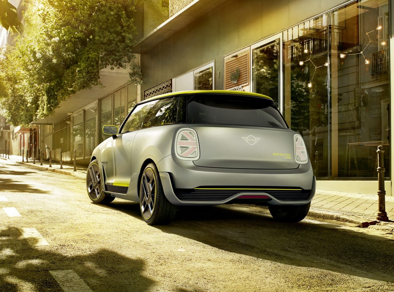 Mini Electric Concept bouwt spanning op ...