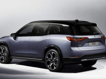Nio ES8