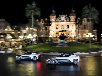 Nissan BladeGlider - Margot Robbie