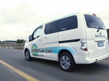 Deze Nissan rijdt op suikerriet en maïs ...