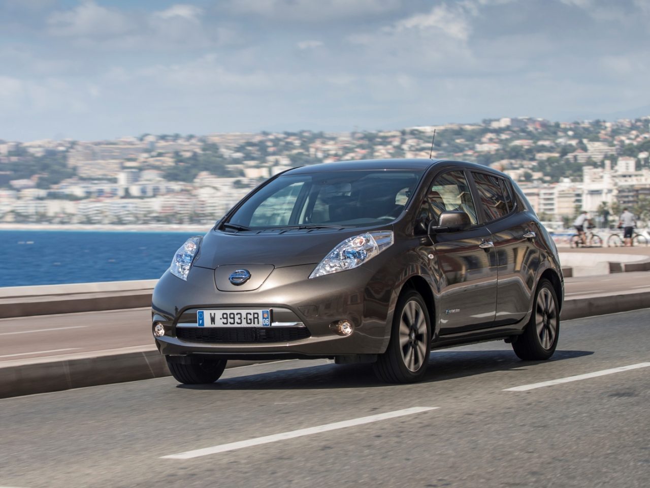 Nissan komt met Leaf 30 kWh Business Edition ...