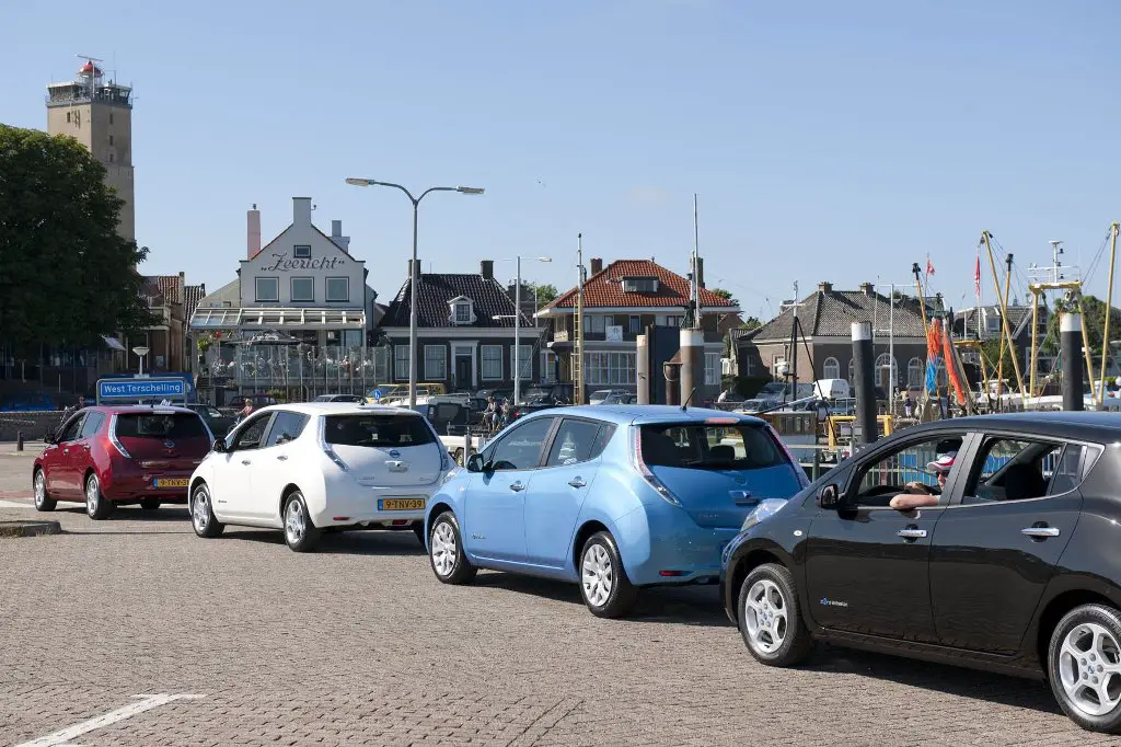 Honderd Nissans Leaf voor Terschelling ...