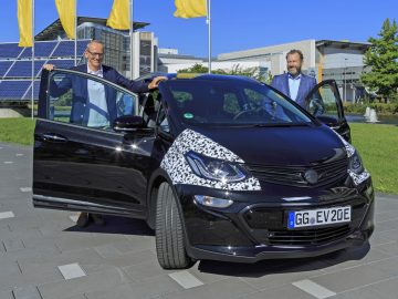VIDEO: Opel-topman Neumann verwacht veel van Ampera-e ...