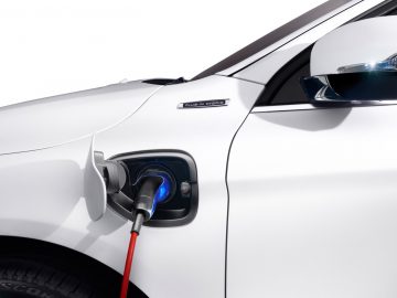 ‘Alle plug-in hybrides dit jaar uitverkocht’ ...