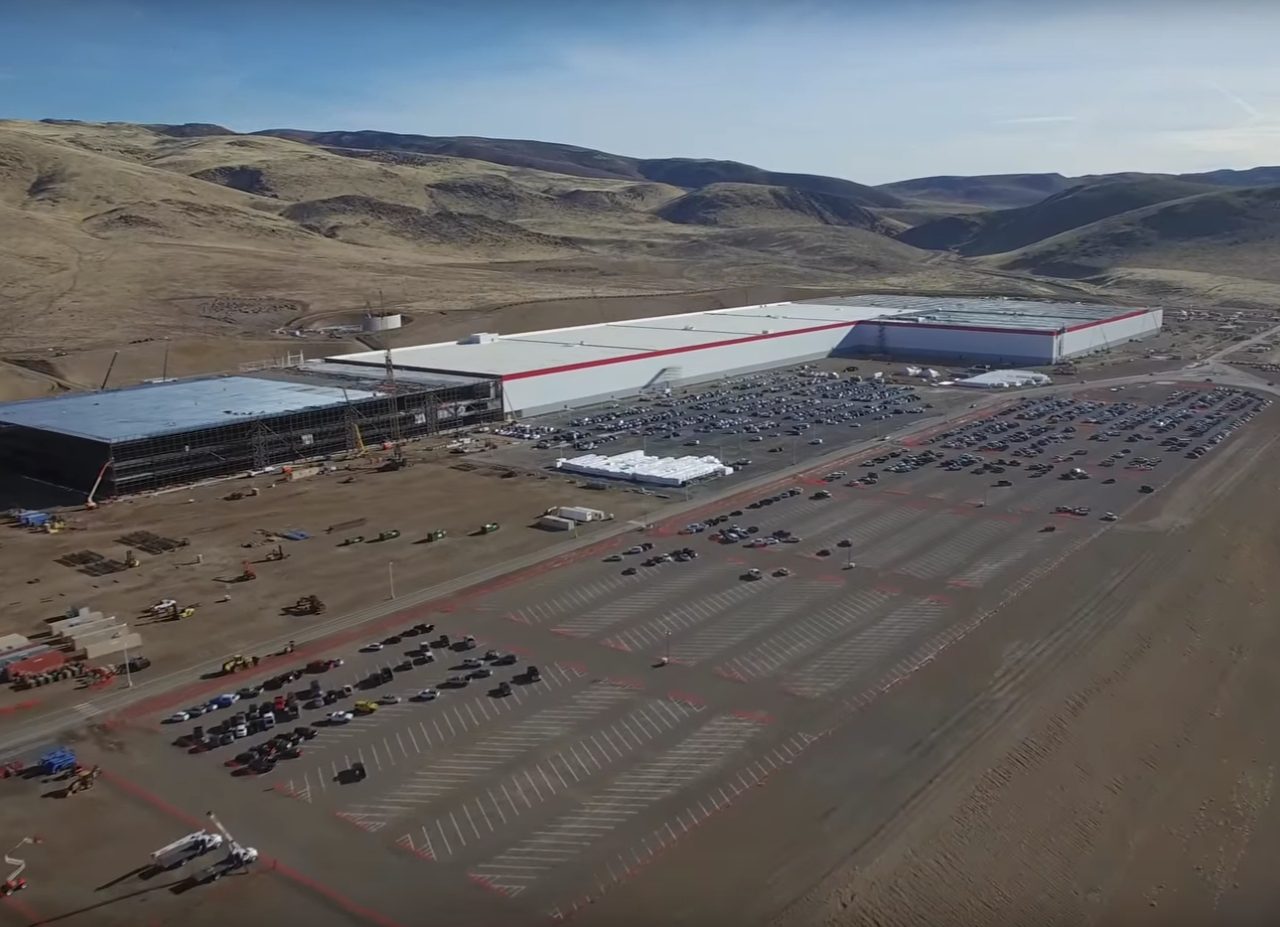 Tesla Gigafactory December 2016