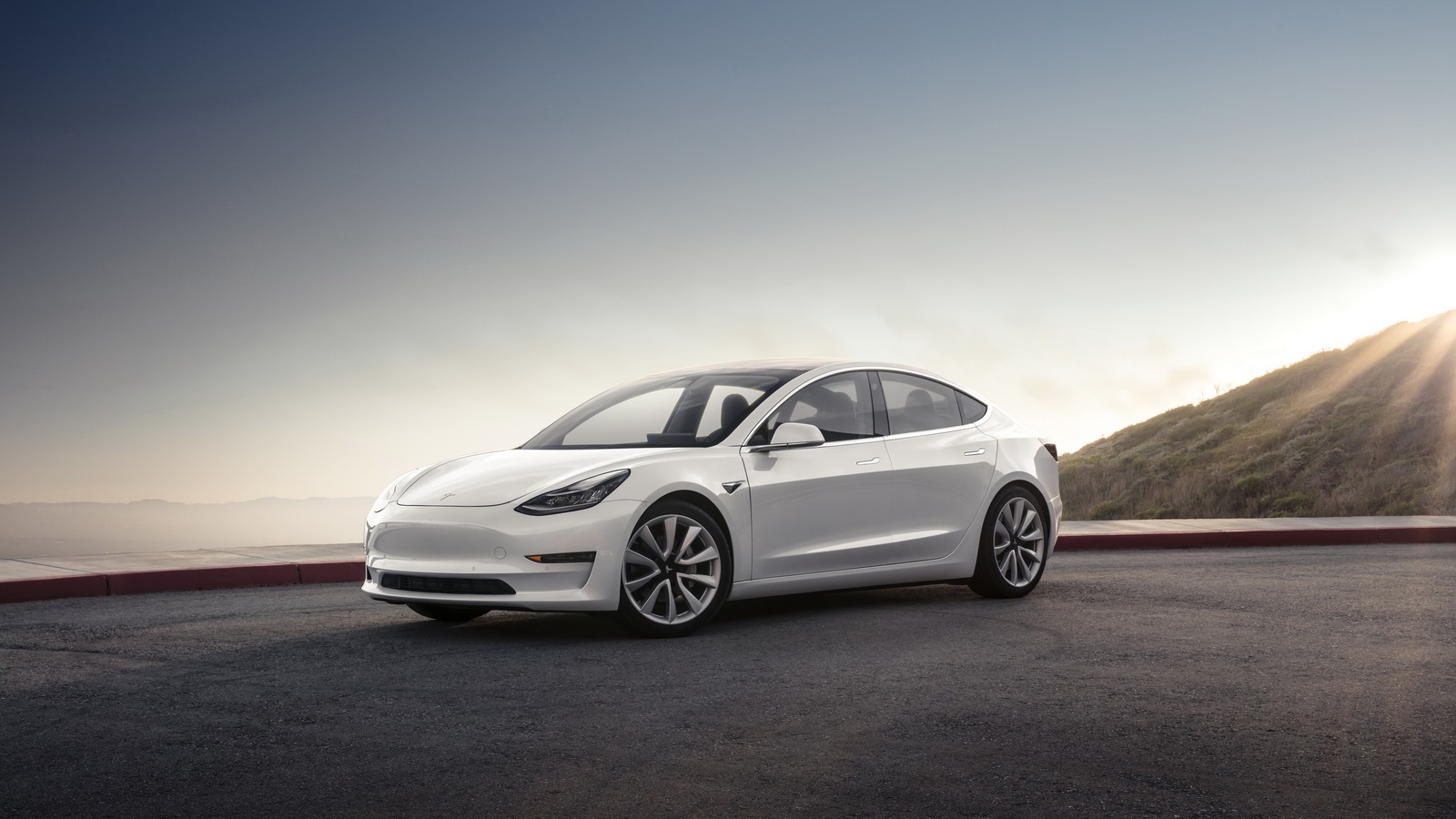 Kust het einde Tolk Tesla Model 3: twee verschillende accupakketten, specs, prijzen, levertijd
