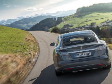 EV-nieuws: Noren doen stap terug, Tesla doet stap opzij ...