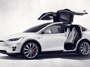De Tesla Model X is officieel – dit zijn alle specificaties ...