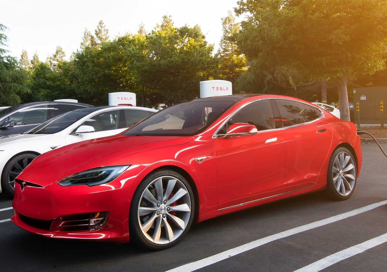 Tesla Supercharger Horst