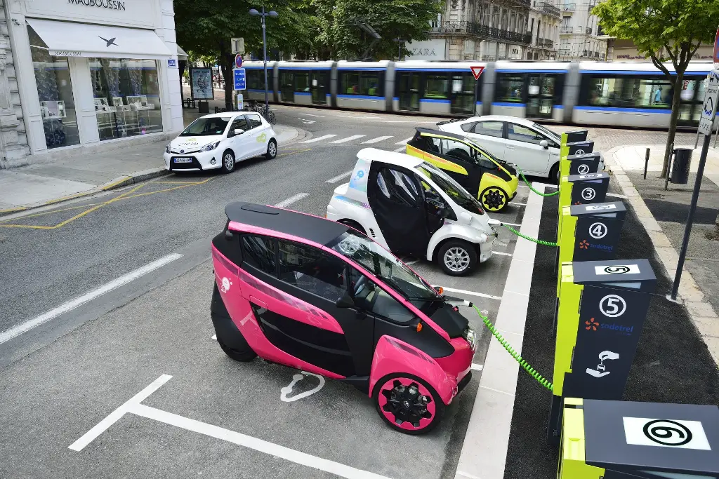 Stedelijke mobiliteit: Toyota i-ROAD ...