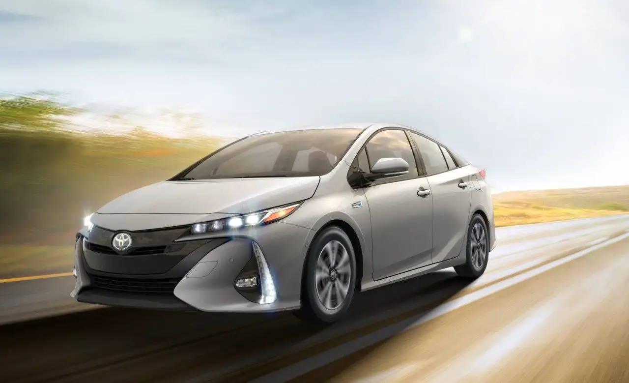 Nieuwe Toyota Prius krijgt stekker en 15% bijtelling ...