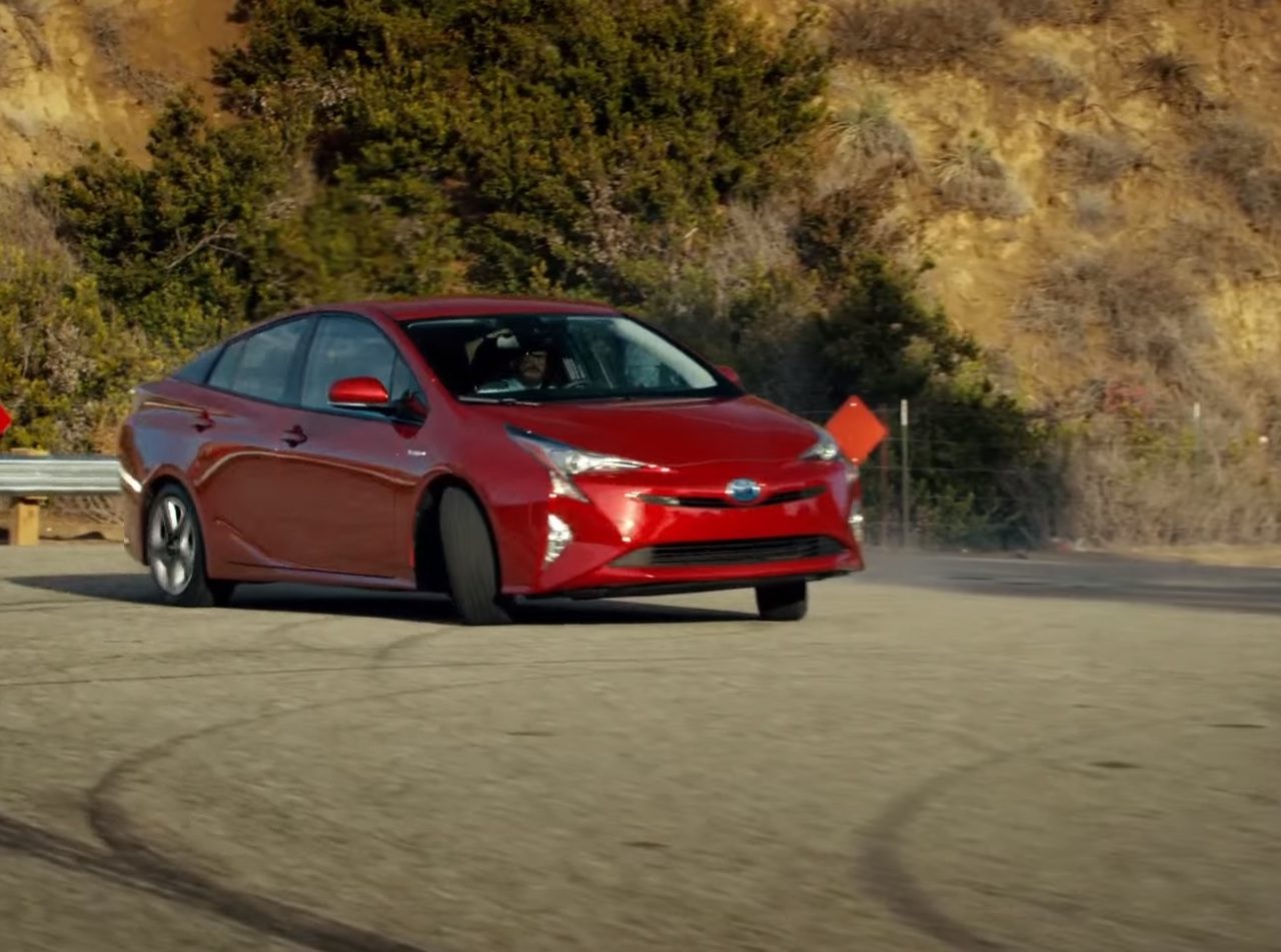 Zo promoot Toyota de Prius tijdens de Super Bowl ...