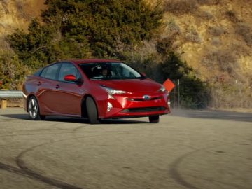 Zo promoot Toyota de Prius tijdens de Super Bowl ...