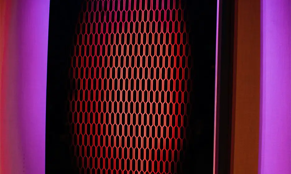 Revolutionair: de elektrische Nissan die niet rijdt ...