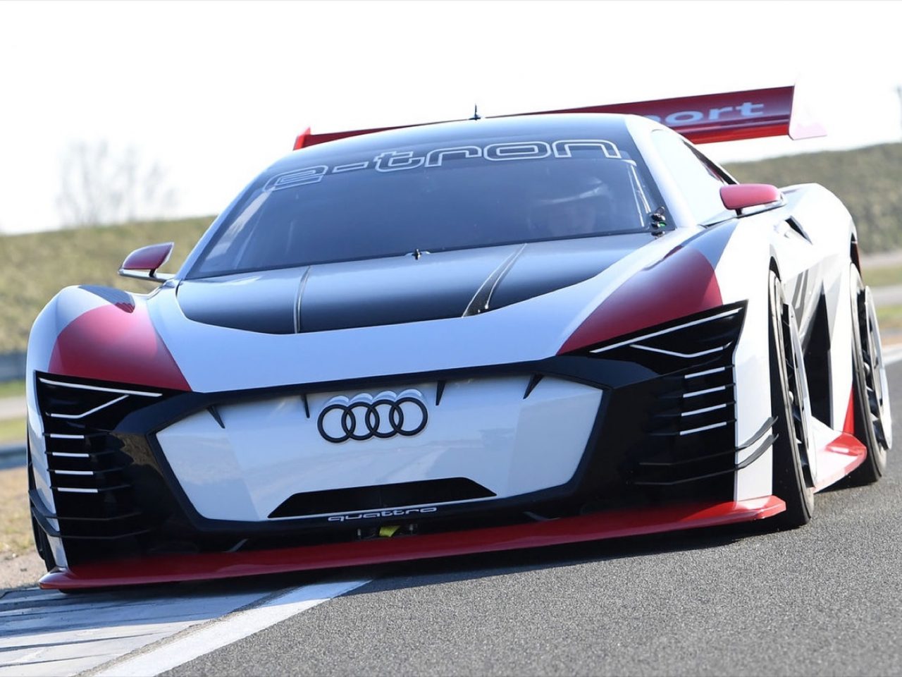 Audi-e-tron-Vision-Gran-Turismo