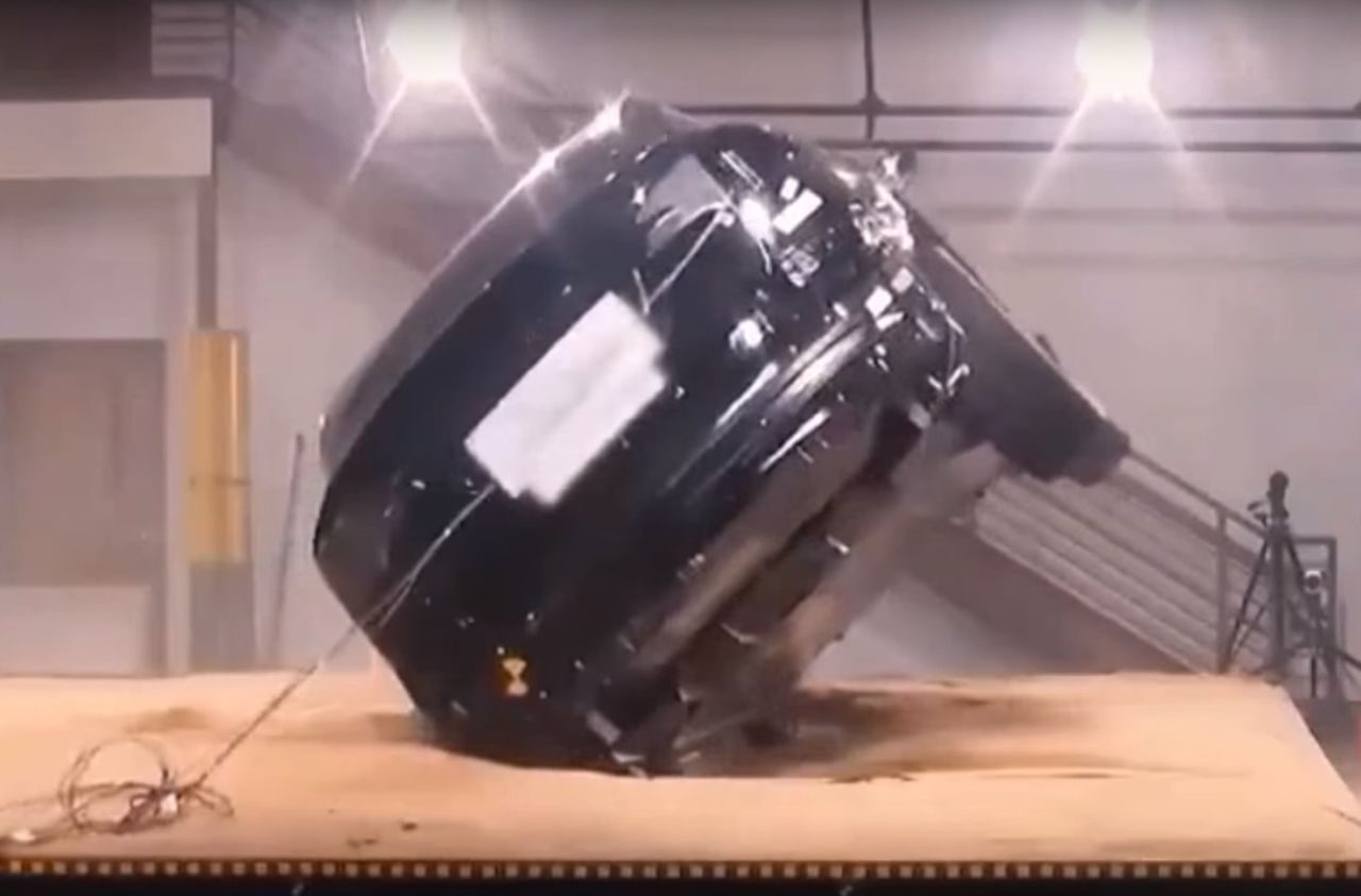 Tesla Model X roll over test