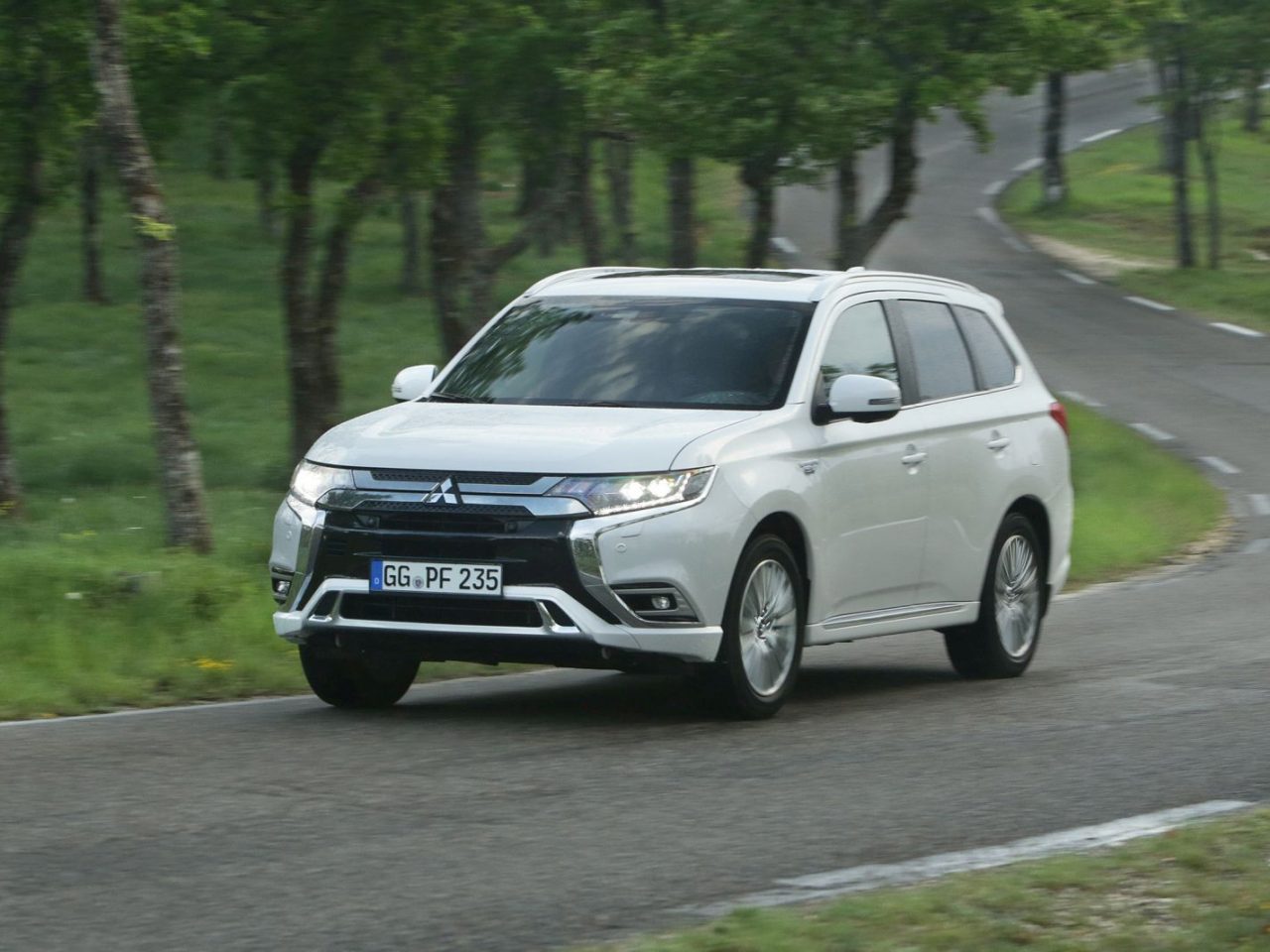Mitsubishi Outlander PHEV MY2019