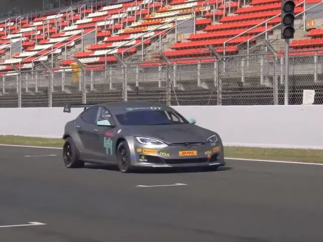 Tesla Model S GT raceauto