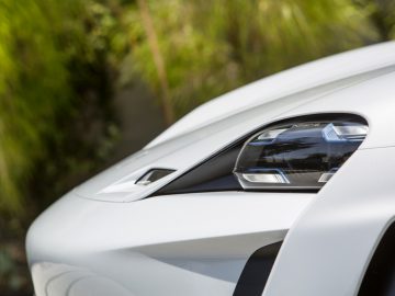 Porsche Mission E Cross Turismo